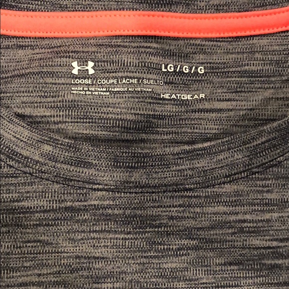 SOLD Women’s large UA workout top - Picture 2 of 3